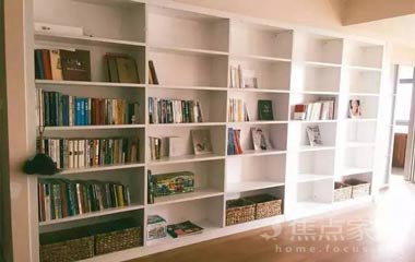 書柜到底要不要裝門呢？哪種比較好？