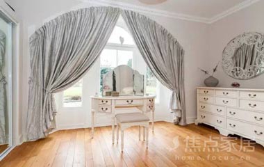 親手打造衣帽間