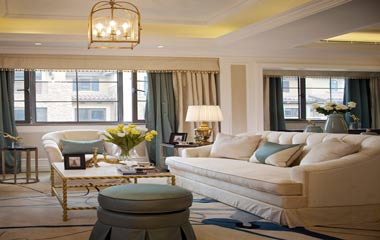 法式新古典格調與現代抽象藝術元素沖撞