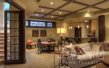 別樣的地下室風(fēng)情