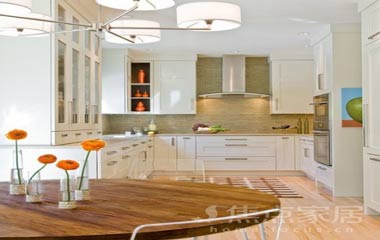 室內(nèi)設(shè)計開放式廚房讓空間變寬敞