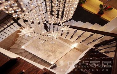 我們?nèi)页瑦?ài)300平方排屋