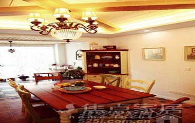 100平溫馨搭配 演繹美式鄉村風情