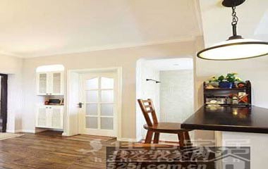 簡約美式風情 美劇迷曬90平小二居