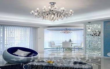 時尚小戶型 藍白馬賽克貼出純凈地中海