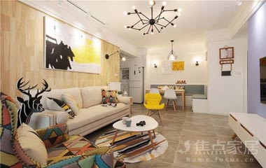 設(shè)計(jì)的兩居室，每日必爭(zhēng)的是餐廳卡座的位置