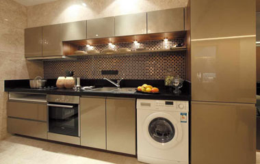 不銹鋼櫥柜卷土重來 價格與實木櫥柜不相上下